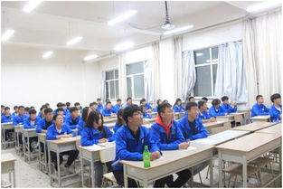 民族團(tuán)結(jié)進(jìn)步 計(jì)算機(jī)與信息工程系網(wǎng)絡(luò)信息中心開(kāi)展政治學(xué)習(xí)活動(dòng)，深化計(jì)算機(jī)網(wǎng)絡(luò)工程施工團(tuán)隊(duì)協(xié)作